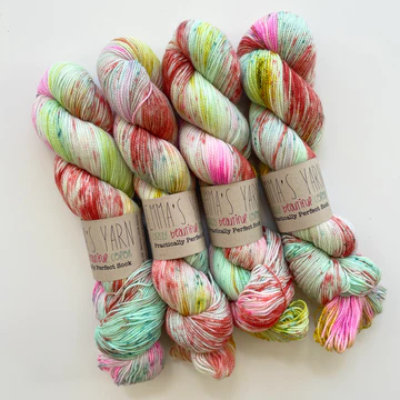 Four bunch of wool in multicolor